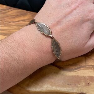 Vintage Leaf Design Copper Bracelet
